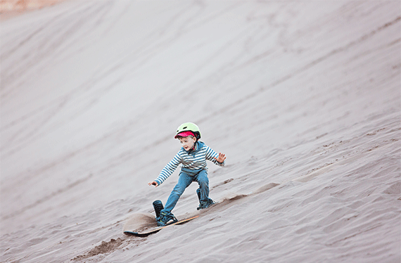 sandboard no valle de la muerte atacama chile