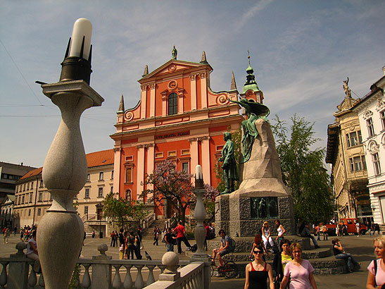 Franciskasnske Church, Preeren Square