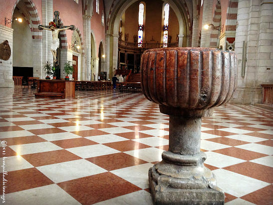 interior of il Duomo