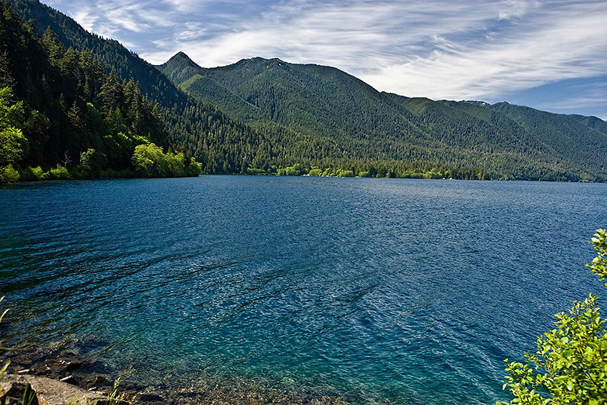 Lake Crescent at the Olympic Peninsula