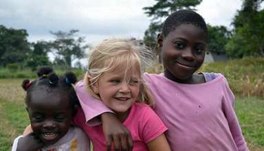 choosing a volunteer vacation abroad