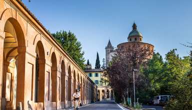 portico (left) connecting to the Basilica of San Luca (right)