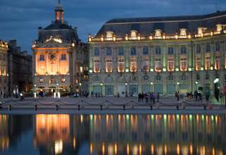Place de la Bourse, Bordeaux, at night