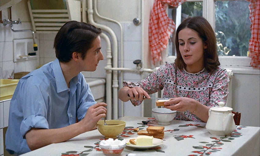 Claude Jade and Jean Pierre Léaud in Stolen Kisses