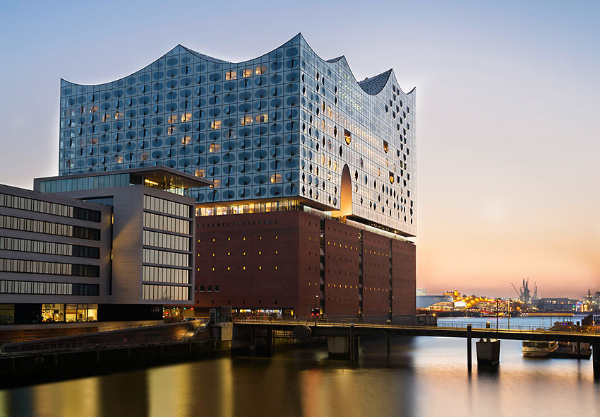 building housing both the Elbephilharmonie and Westin Hotel, Hamburg