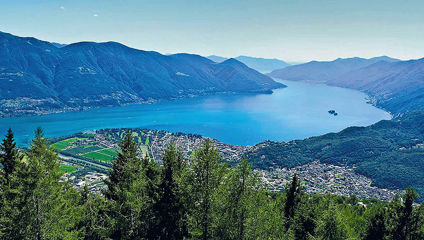 panoramic views from the summit of Cardada-Cimetta