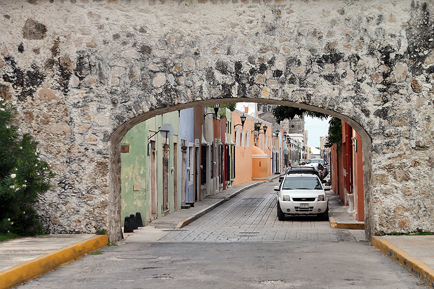 street scene at the Spanish colonial city of Campeche