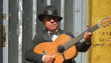 guitar player, Buenos Aires