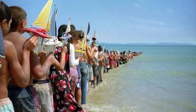 Don’t Cross the Bridge Before You Get to the River, 2008; photo by Francis Alÿs