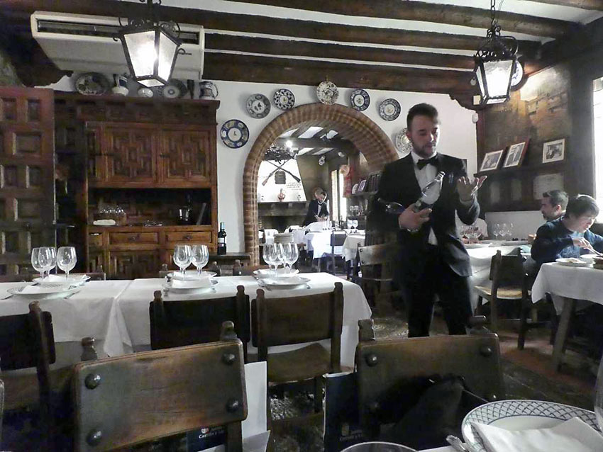 the Mesón de Cándido restaurant