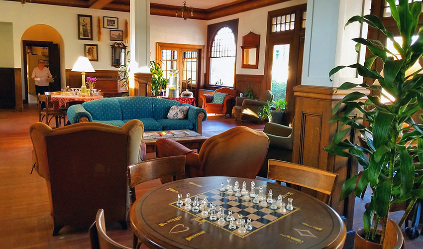 Winnedumah Hotel lobby