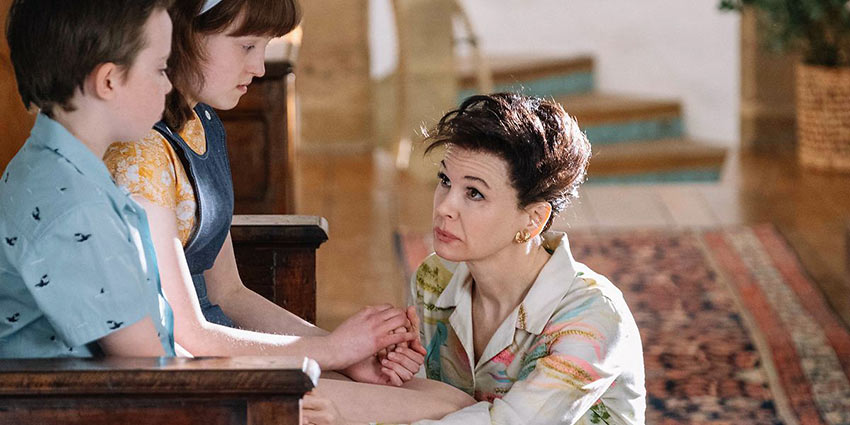 Renée Zellweger as Judy Garland reassuring her kids