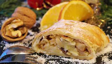 Apfelstrudel (apple strudel)