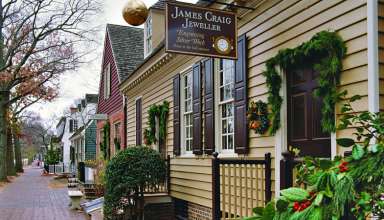 street and row of houses at Colonial Williamsburg