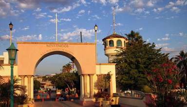 La Paz welcome arch