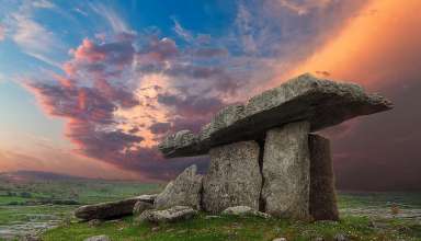Poulnabrone portal tomb, The Burren, County Clare, Ireland